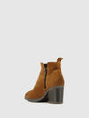 Botins com Fecho em Camurça Camel